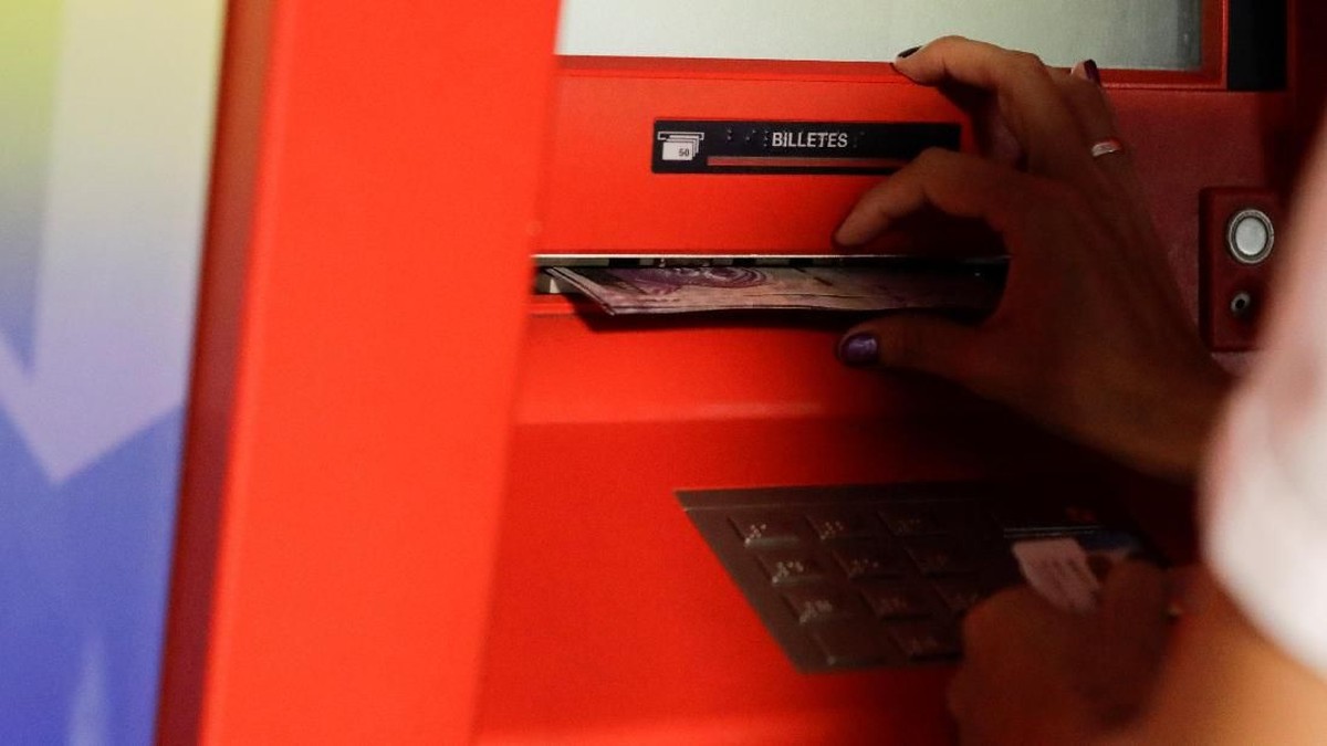 Dari Seragam Polisi San Francisco ke Imperium Bisnis ATM: Transformasi Finansial Paul Alex