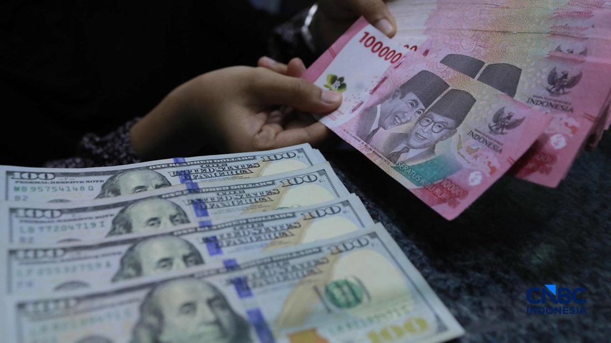 Rupiah Hentikan Tren Negatif Empat Hari, Mampukah Daya Tahan Mata Uang Domestik Bertahan di Tengah Dominasi Dolar AS?