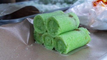 Waspada Ancaman Kesehatan Tersembunyi di Balik Aroma Manis Kue Putu Tradisional: Migrasi Kimia dari Pipa PVC