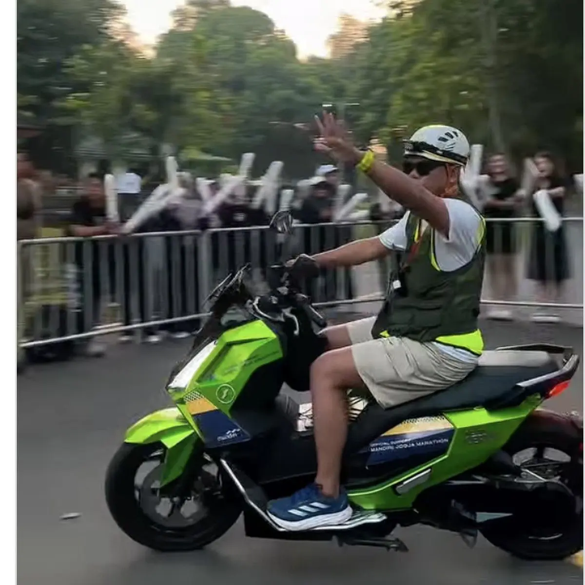 ALVA Fuels Green Revolution at Mandiri Jogja Marathon 2026 with Electric Vehicle Support