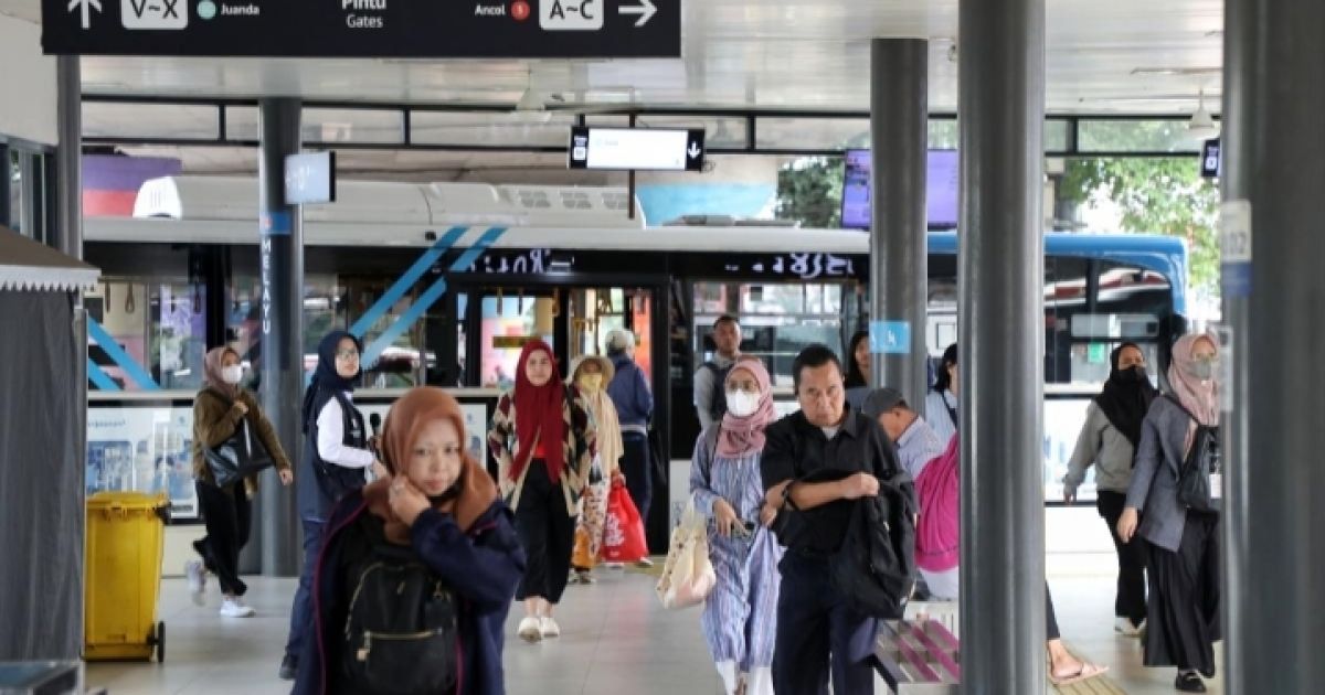 Dishub DKI Fasilitasi Warga Rayakan Ulang Tahun Jakarta ke-499 dengan Tarif Khusus Transportasi Malam Puncak