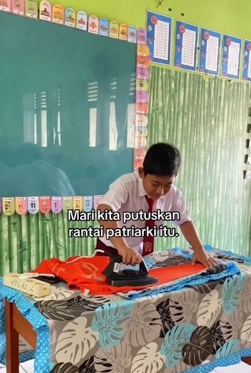 Inovasi Pendidikan di Bangka: Guru SD Ajarkan Keterampilan Menyetrika untuk Tanamkan Kesetaraan Gender