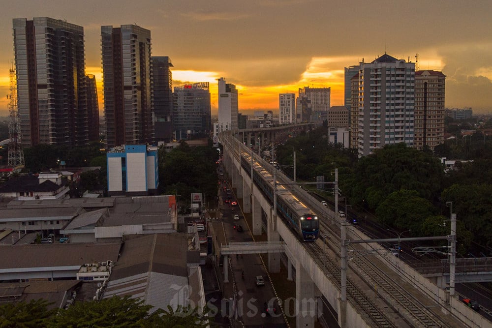 Aksesibilitas Transportasi Massal: Kunci Utama Meningkatkan Daya Tarik Gedung Perkantoran Jakarta