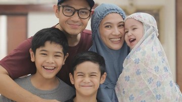 Rahasia Sukses Pendidikan Agama Putra Sulung Dude Harlino dan Alyssa Soebandono di Jakarta Terungkap