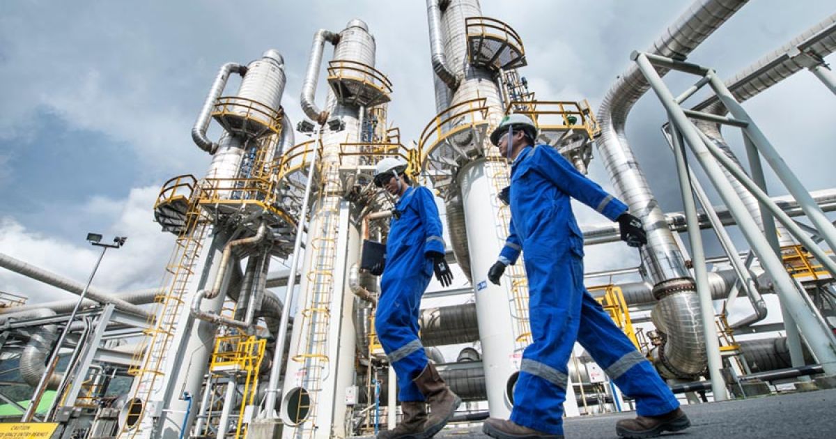 Investor Raksasa Asing Hapus Kepemilikan di Saham Energi Terbarukan Barito, Mengapa?