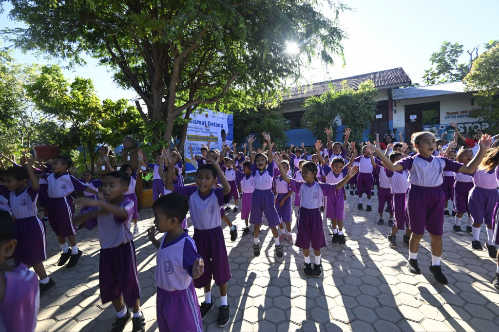 Kemendikbudristek Luncurkan Mandat Baru MPLS 2026: Sekolah Wajib Adopsi Kurikulum Ramah Lingkungan