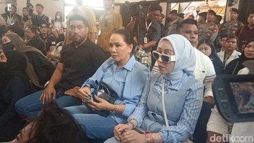 Sorotan Hukum Terkini: Pengacara Reza Gladys Angkat Bicara Soal Dugaan Manuver Politik dalam Sidang PK Nikita Mirzani