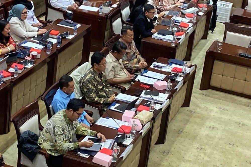 Pemerintah dan DPR Kompak Kejar Tenggat Waktu 19 Hari Finalisasi Regulasi Pusat Finansial Internasional