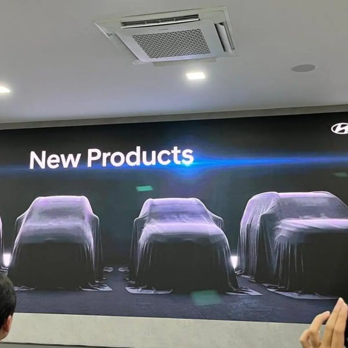 Hyundai to Unveil Seven-Seater Electric Family Vehicle at GIIAS 2026