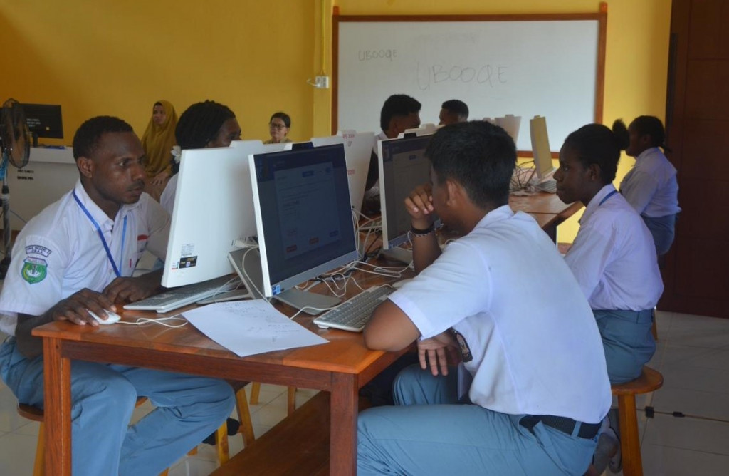 Percepatan Digitalisasi Pendidikan: 16.000 Sekolah Ditargetkan Terhubung Internet Sebelum 2027