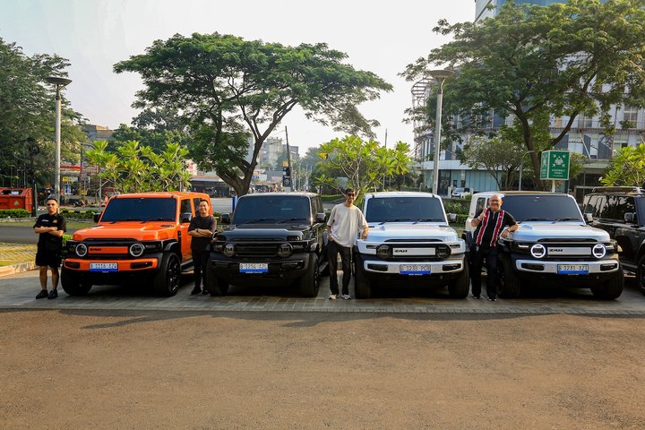 Momen Bersejarah: iCAR V23 Mulai Diserahkan, Konsumen Mobil Listrik Perdana Akhirnya Menerima Unit