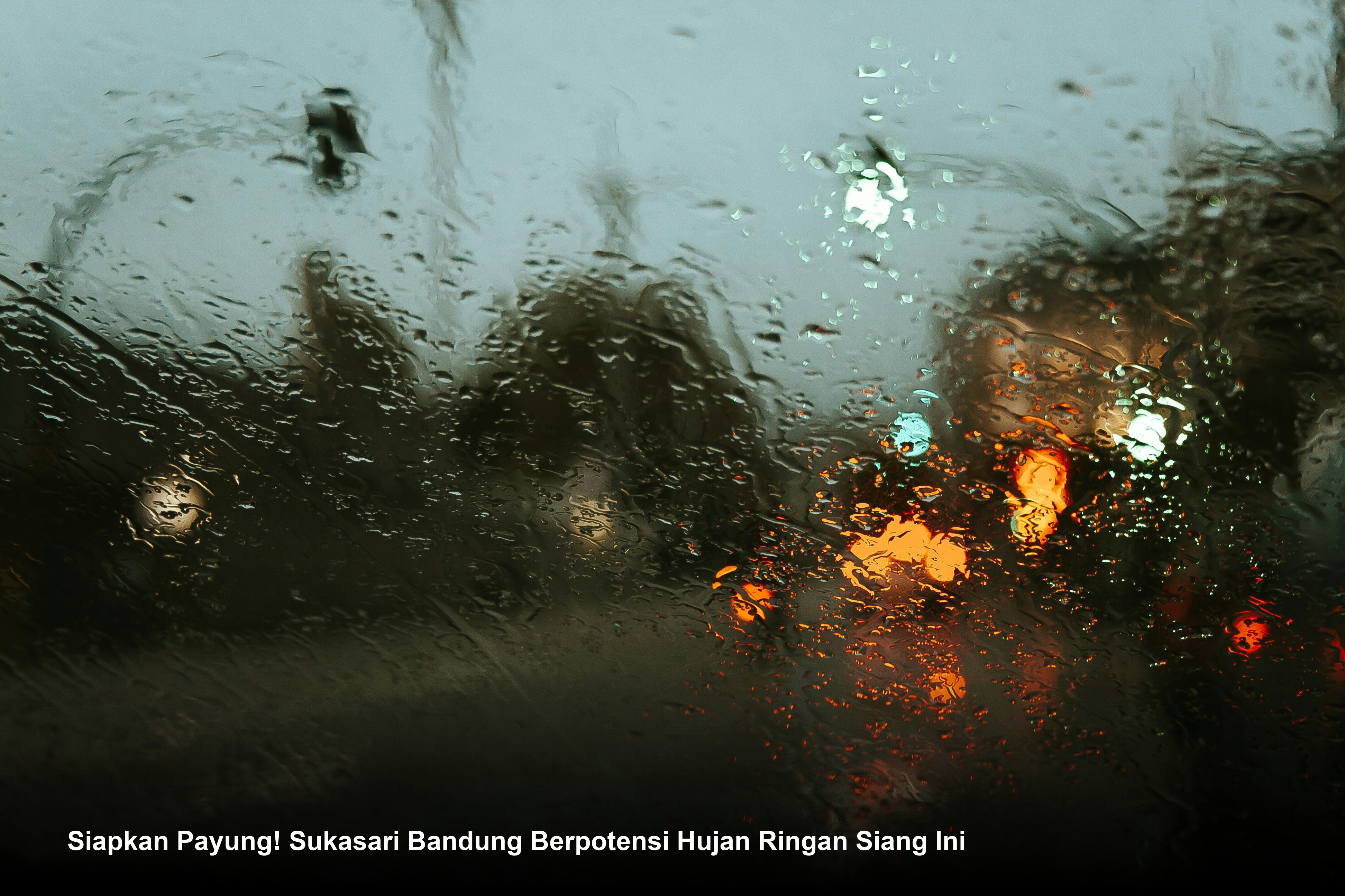 Siapkan Payung! Sukasari Bandung Berpotensi Hujan Ringan Siang Ini